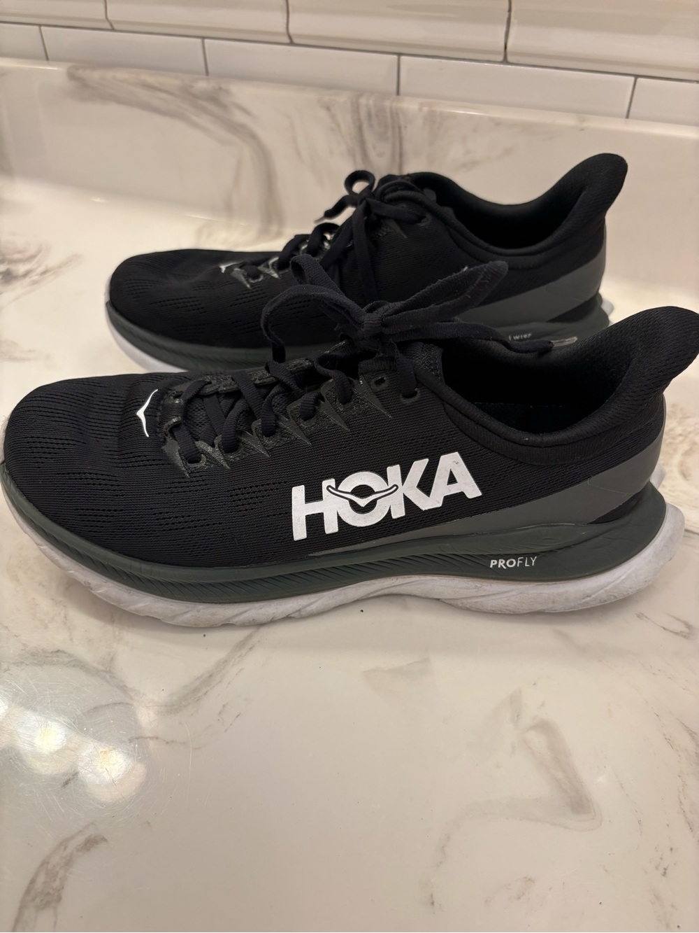HOKA ONE ONE Mach 4 Running Shoes Women's Size 9.5 Black Gray - Picture 5 of 11